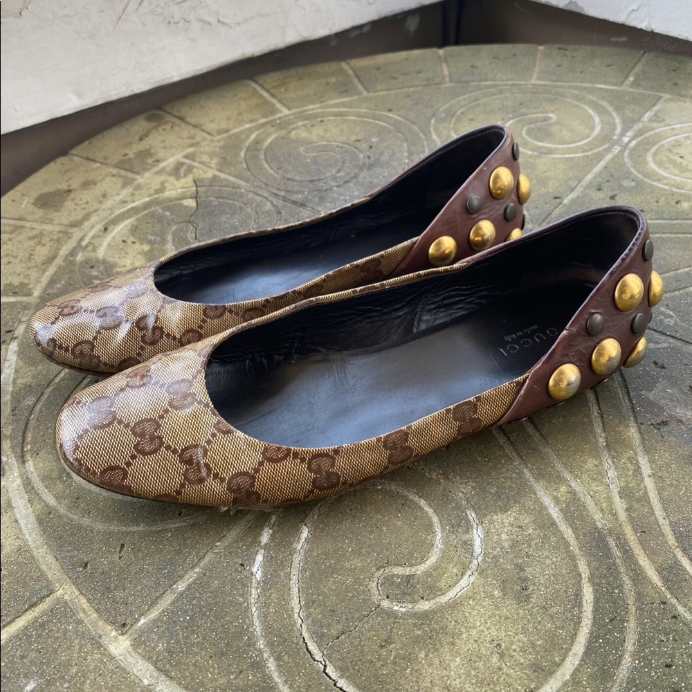 Gucci Monogram Brown Beaded Leather Flats